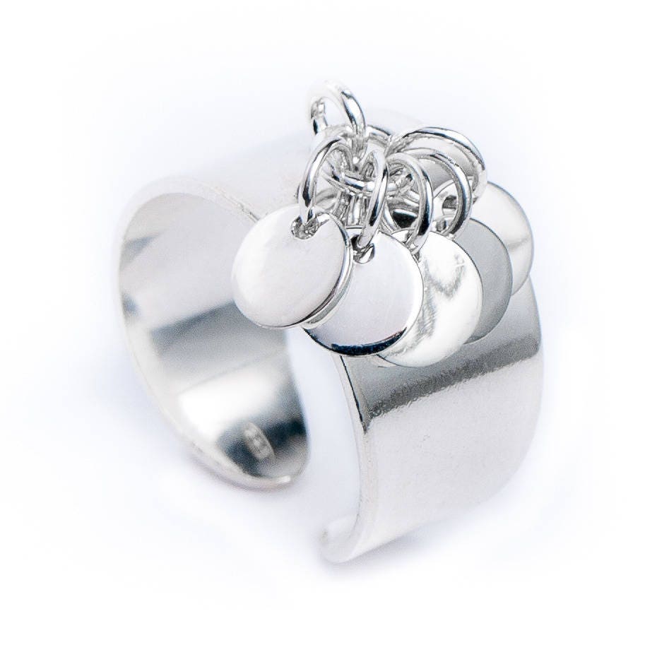 Quastenring Mit 5 Medaillen Aus Massivem Silber Quastenring Mit 5 Medaillen Aus Massivem Silber von LetEcreations