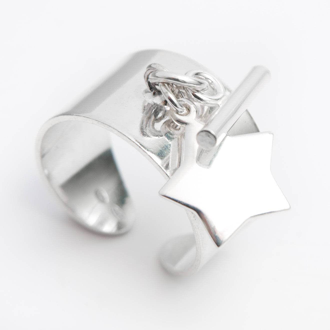 Ring Aus 925Er Silber Mit Stern Und T-Steg-Quaste Ring Aus 925Er Silber Mit Stern Und T-Steg-Quaste von LetEcreations