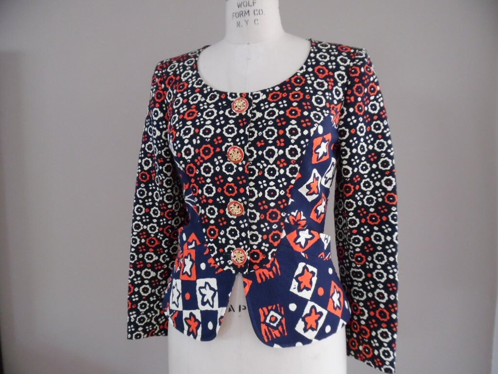 Vintage 1980Er Jahre Rote Creme Und Marine Abstrakte Floral Print Stoff Blockiert Faille Jacke Von Christian Lacroix Paris Frankreich von LetasVintage