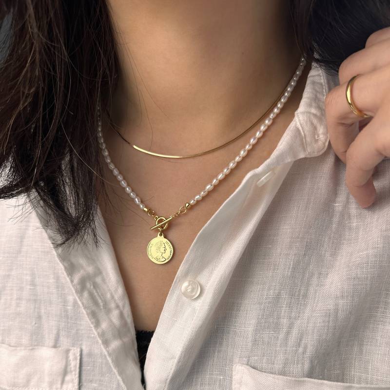 18K Goldmünze Halskette|Perlenkette Mit Anhänger|Vintage Königin Kopf|Queenhead|Natur Perlen Halskette|Geschenk Für Sie von LetianStudio