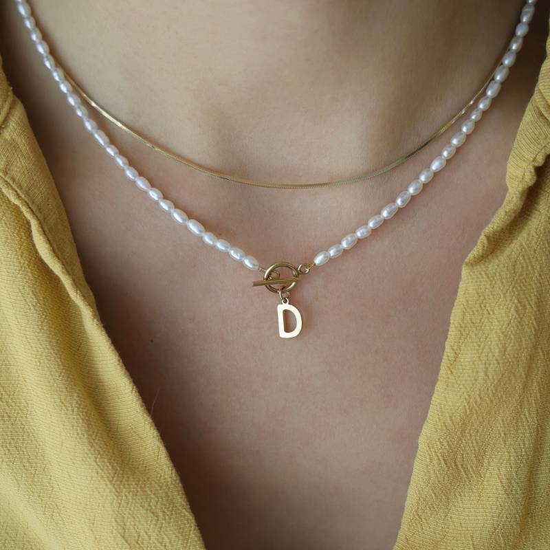 Süßwasserperlen Kette Mit Individuellen Buchstaben|Gold Buchstabenanhänger Halskette|Kleine Perlen Erste Halsband|Personalisiert|Initial von LetianStudio