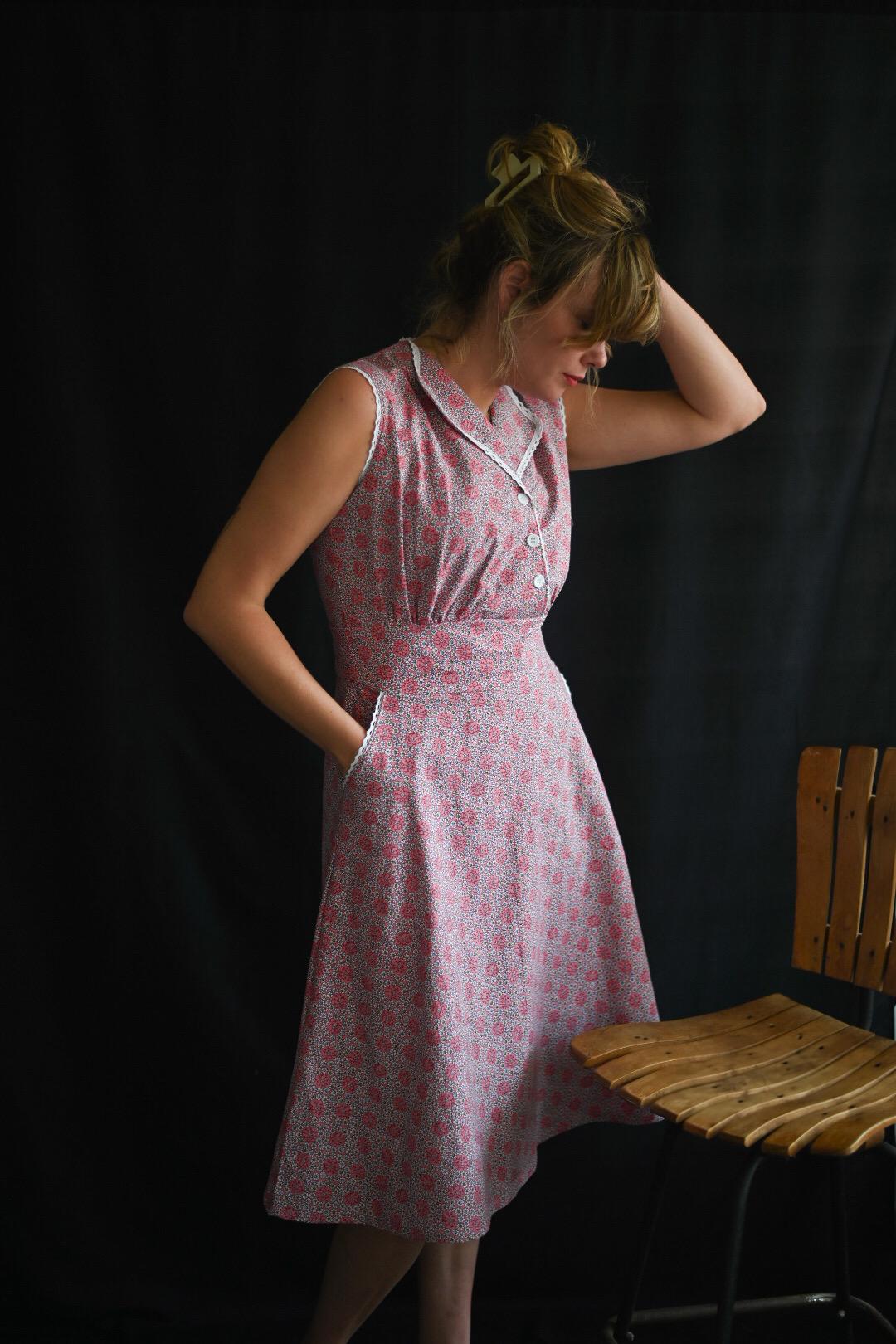 Hauskleid Mit Flügelärmeln/1930Er Jahre Kleid Retro Damen Sommerkleider Blumenkleid Vintage Rosen von LetsBacktrack