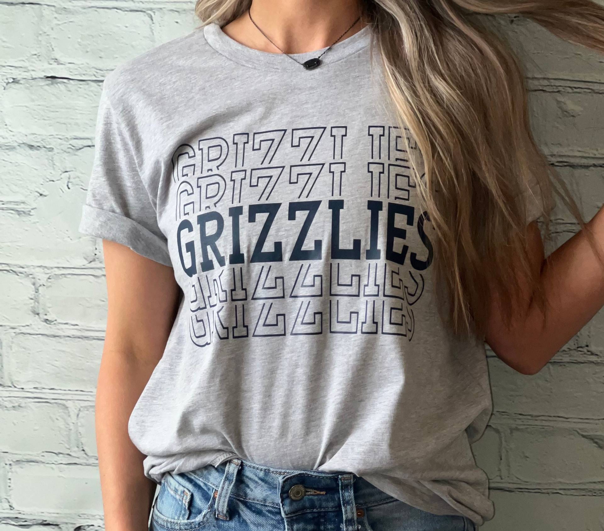 Memphis Grizzlies T-Shirt | Grau T-Shirt Team Bekleidung Basketball Sport Fächer Lack Shirt Memphis Grizzlies T-Shirt | Grau T-Shirt Team Bekleidung Basketball Sport Fächer Lack Shirt von LetsGetBohoCreations