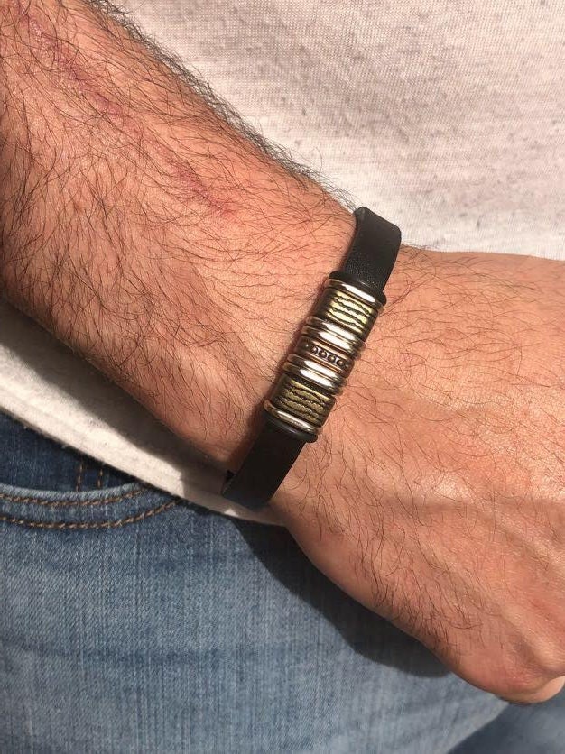 Herren Lederarmband Mit Kupfer Und Silber Design, Leder-Armband/Leder Armband Schwarz Herren Lederarmband Mit Kupfer Und Silber Design, Leder-Armband/Leder Armband Schwarz von Letsbrace007