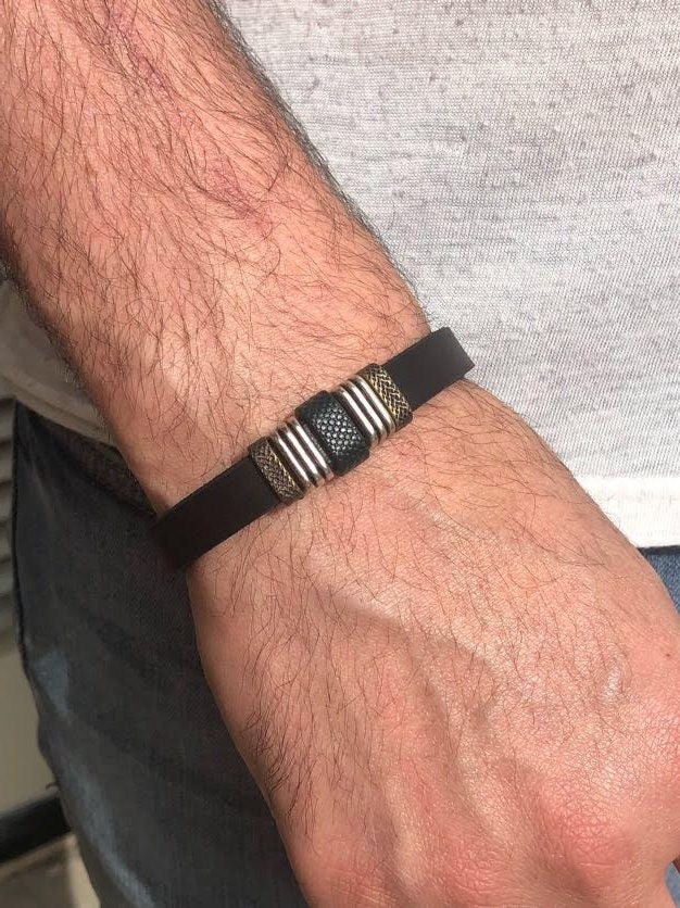 Herren Lederarmband Mit Silber Schwarz Kupfer Design, Leder-Armband/Leder Armband Black-Metal-Designs Herren Lederarmband Mit Silber Schwarz Kupfer Design, Leder-Armband/Leder Armband Black-Metal-Designs von Letsbrace007