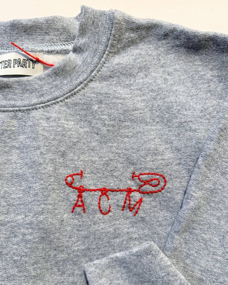 Gestickter Charm Pin Kinder Sweatshirt Individuell Mit Monogramm 1-3 Initialen Neues Design | Exklusiv Bei Etsy von LetterParty