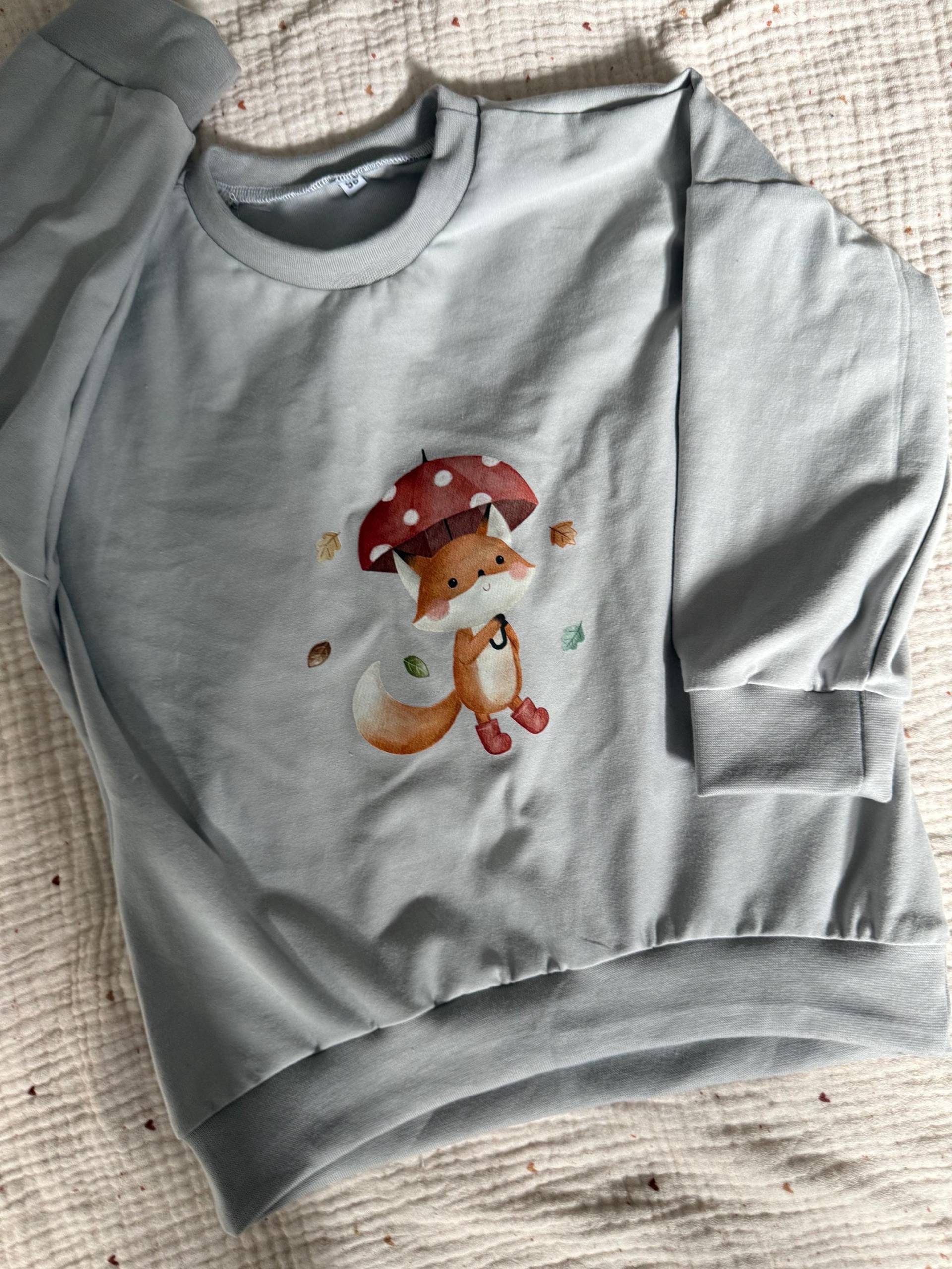 Oversize Pullover Fuchs, Handmade Sweatshirt Baby & Kind, Größe 98, Grau, Hellgrau, Herbst Pulli Mit Fuchs Motiv von LeunikatKreationen