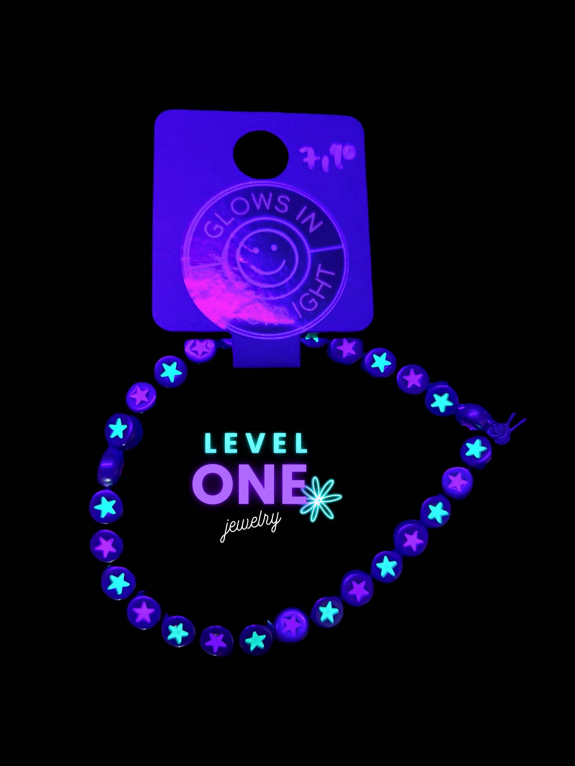Schwarzlicht Armband Sterne Gummiband Schwarzlicht Armband Sterne Gummiband von LevelOneJewelry