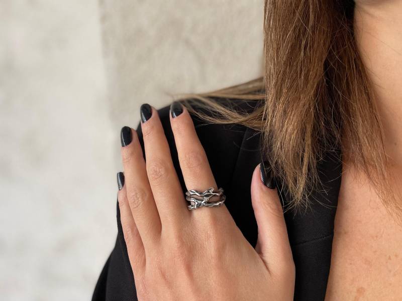 Ring Aus Oxidiertem Sterlingsilber Ring Aus Oxidiertem Sterlingsilber von LevenExclusive