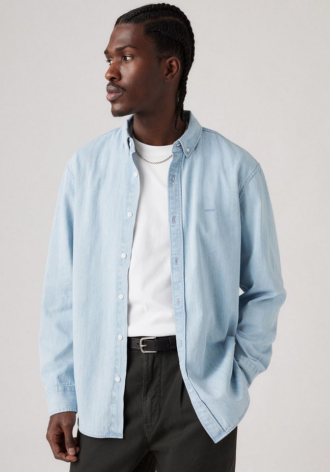 Levi's® Langarmhemd AUTHENTIC BUTTON DOWN mit Ton-in-Ton Logostickerei auf der Brust von Levi's®