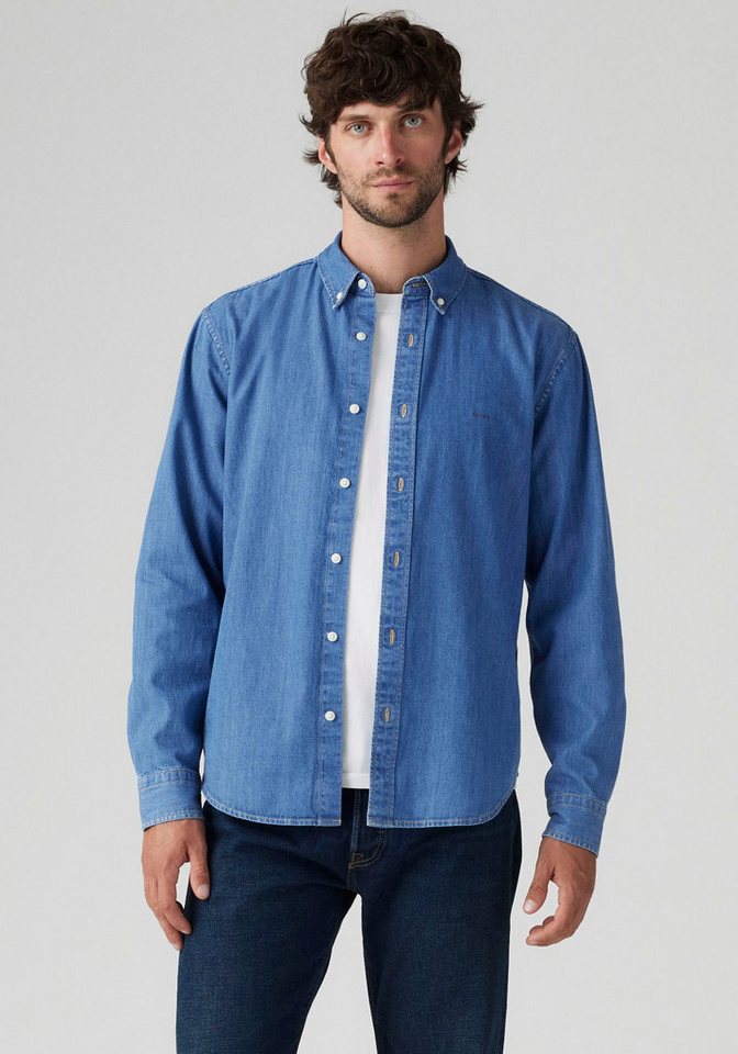 Levi's® Langarmhemd AUTHENTIC BUTTON DOWN mit Ton-in-Ton Logostickerei auf der Brust von Levi's®