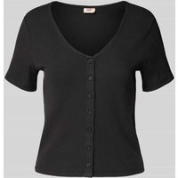 Levi's® T-Shirt in Ripp-Optik mit V-Ausschnitt und Knopfleiste in Black, Größe M von Levi's®