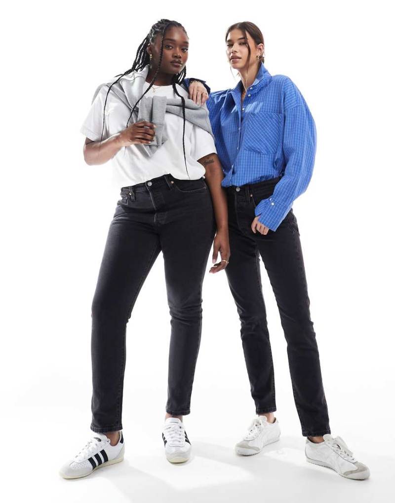 Levi's - 501 - Skinny-Jeans in verwaschenem Schwarz von Levi's