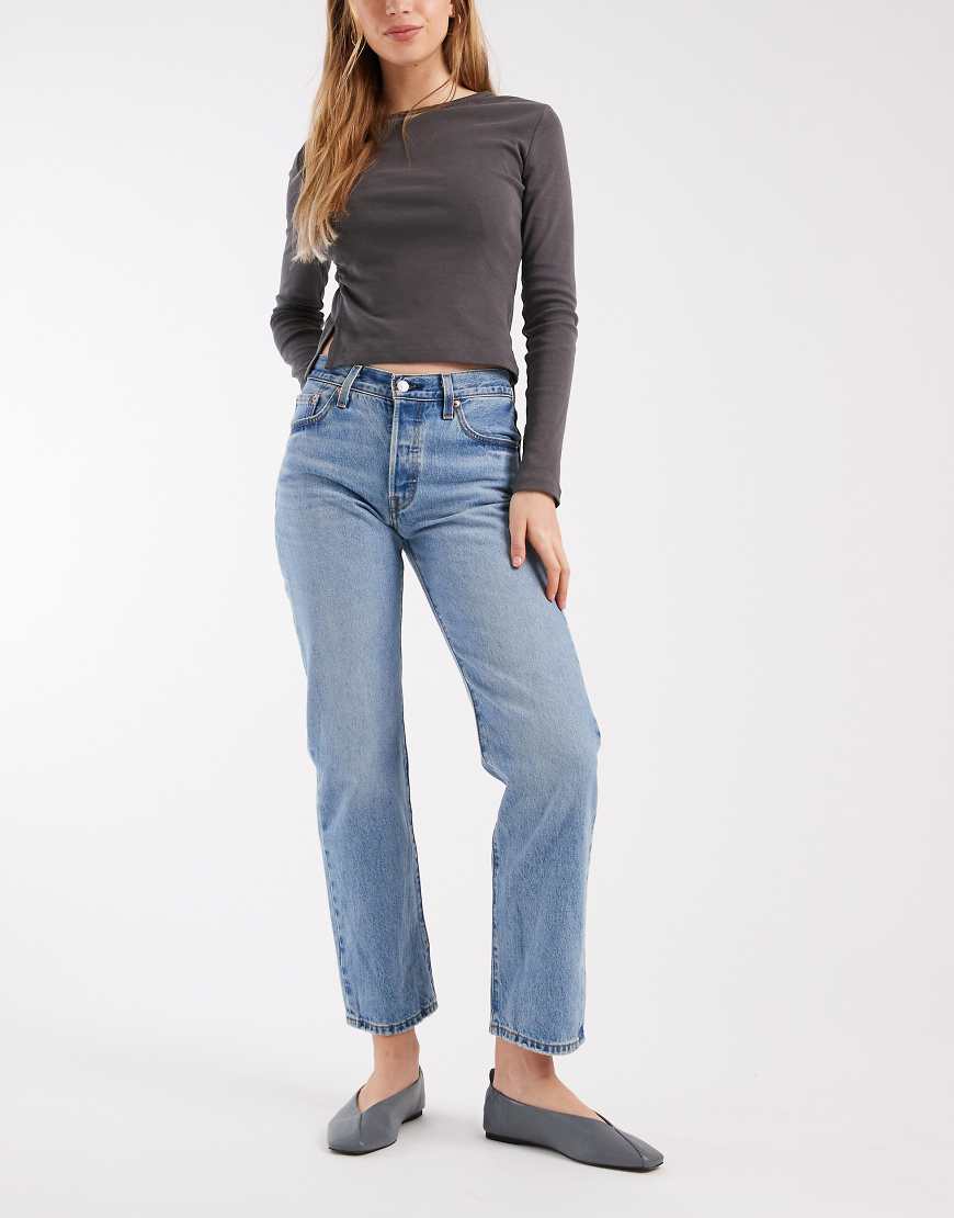 Levi's - 501 - Straight Jeans in Mittelblau im 90er-Stil Levi's - 501 - Straight Jeans in Mittelblau im 90er-Stil von Levi's