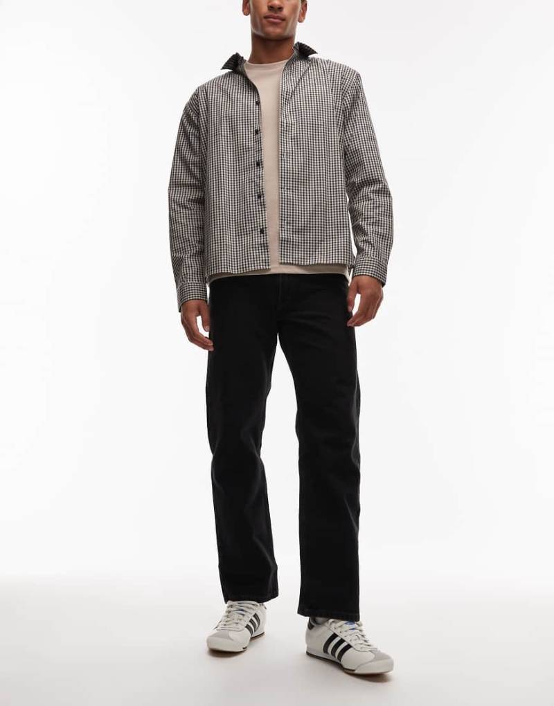 Levi's - 555 '96 - Relaxed Fit Jeans in verwaschenem Schwarz mit geradem Schnitt von Levi's