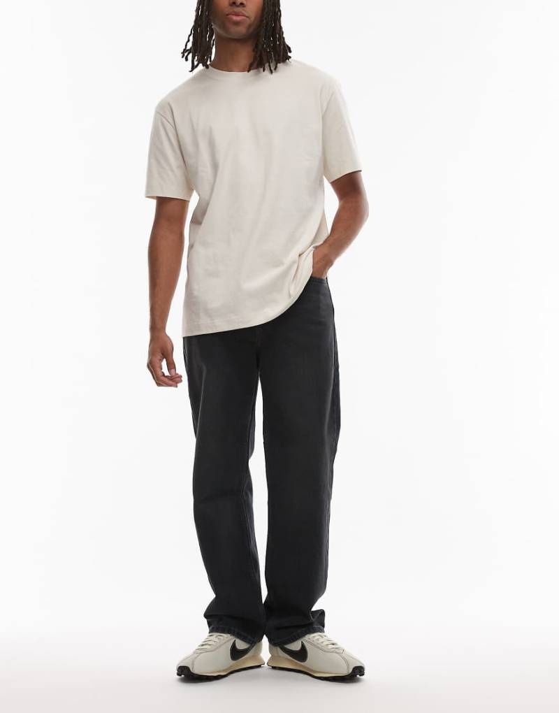 Levi's - 565 - Locker sitzende Straight Jeans in verwaschenem Schwarz von Levi's