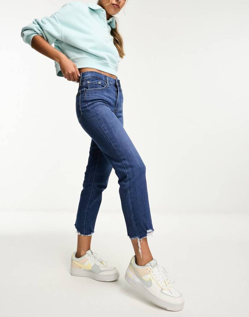 Levi's - 724 - Gerade Cropped-Jeans in Mittelblau mit hohem Bund von Levi's