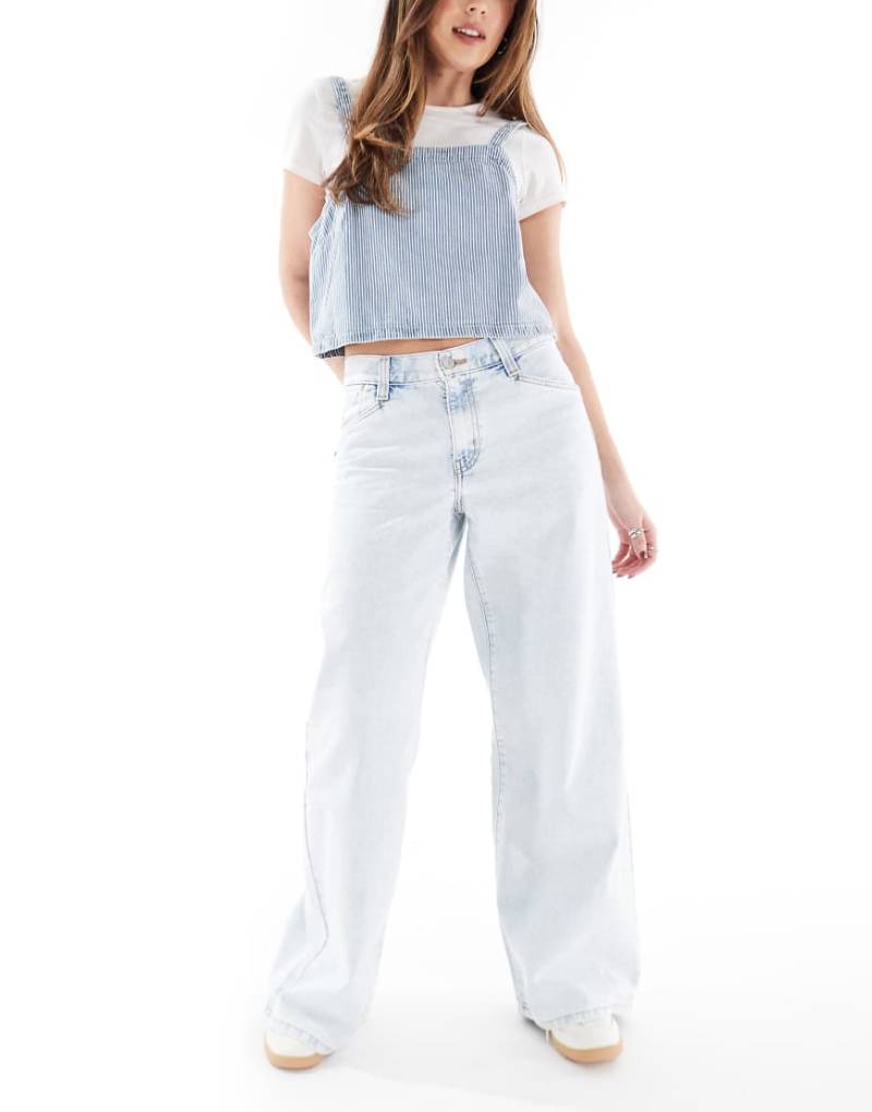 Levi's - '94 - Baggy-Jeans in Bleach-Waschung mit weitem Bein-Blau von Levi's