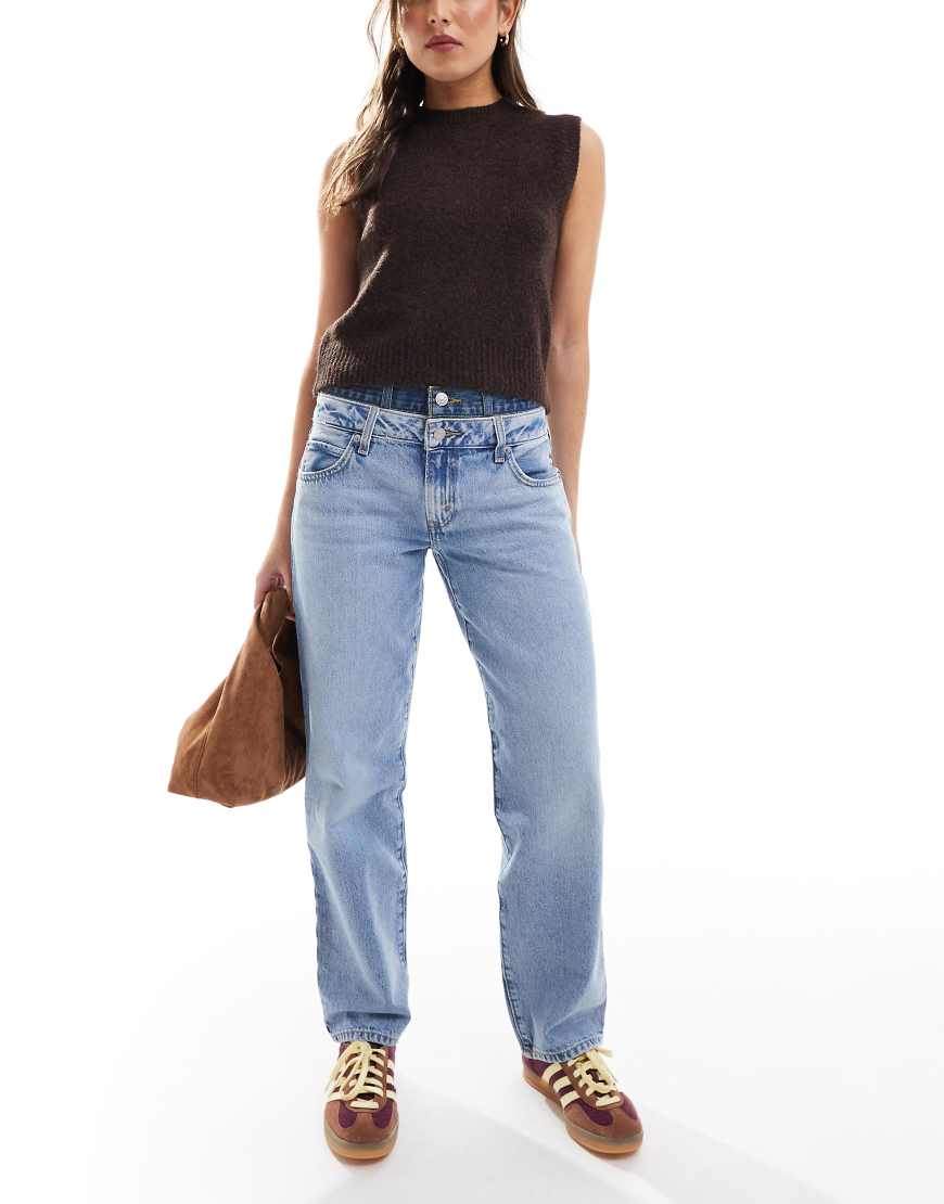 Levi's - '94 - Weite Jeans in Hellblau mit mehrlagigem Bund Levi's - '94 - Weite Jeans in Hellblau mit mehrlagigem Bund von Levi's