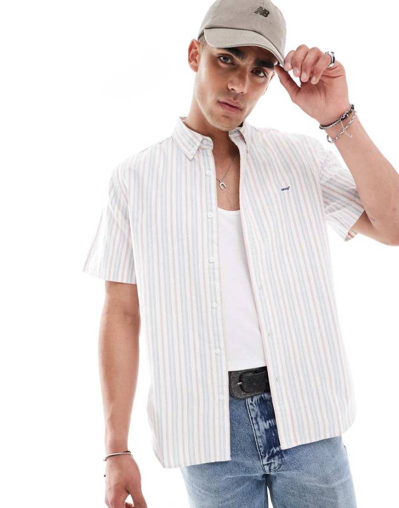 Levi's - Authentic - Kurzärmliges Oxford-Hemd in Weiß mit bunten Streifen und Logo von Levi's