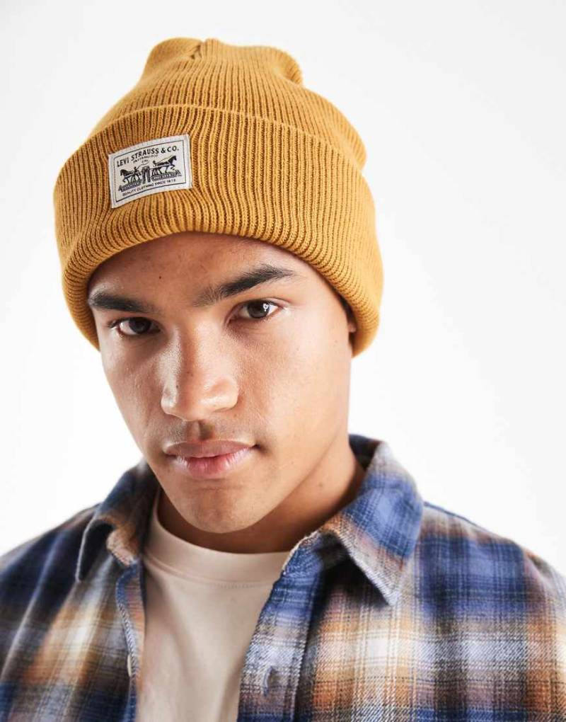 Levi's - Backpatch - Strickmütze in Goldbraun-Brown von Levi's