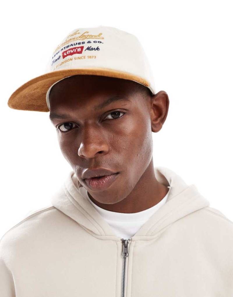 Levi's - Baseball-Kappe in Ecru mit lässigem Dad-Design und „American Legend"-Print-Neutral von Levi's