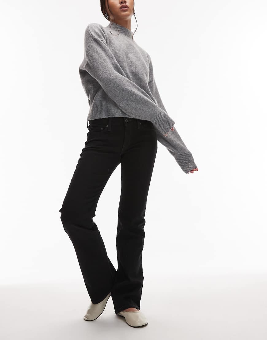 Levi's - Bootcut-Jeans in Schwarz mit superniedrigem Bund von Levi's