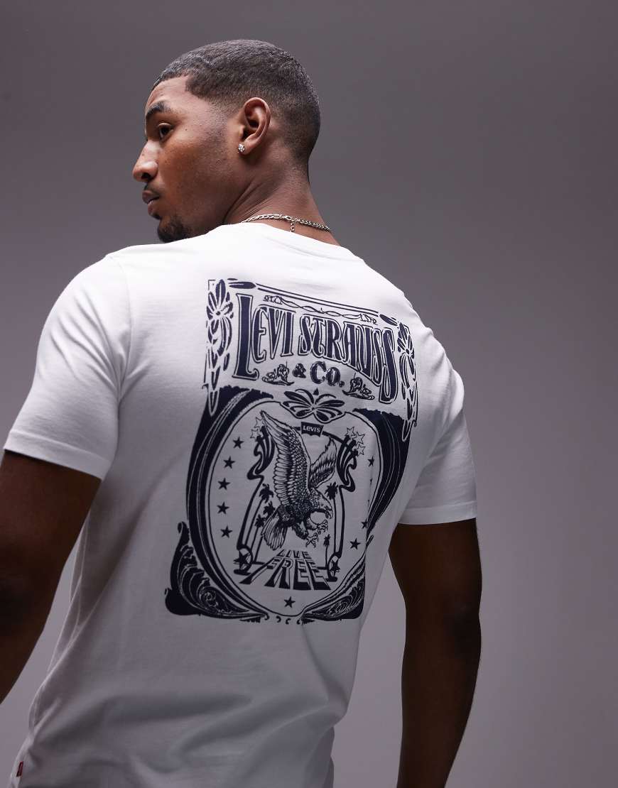 Levi's - Brin - T-Shirt in Weiß mit von der Musik inspiriertem Logoprint auf dem Rücken von Levi's