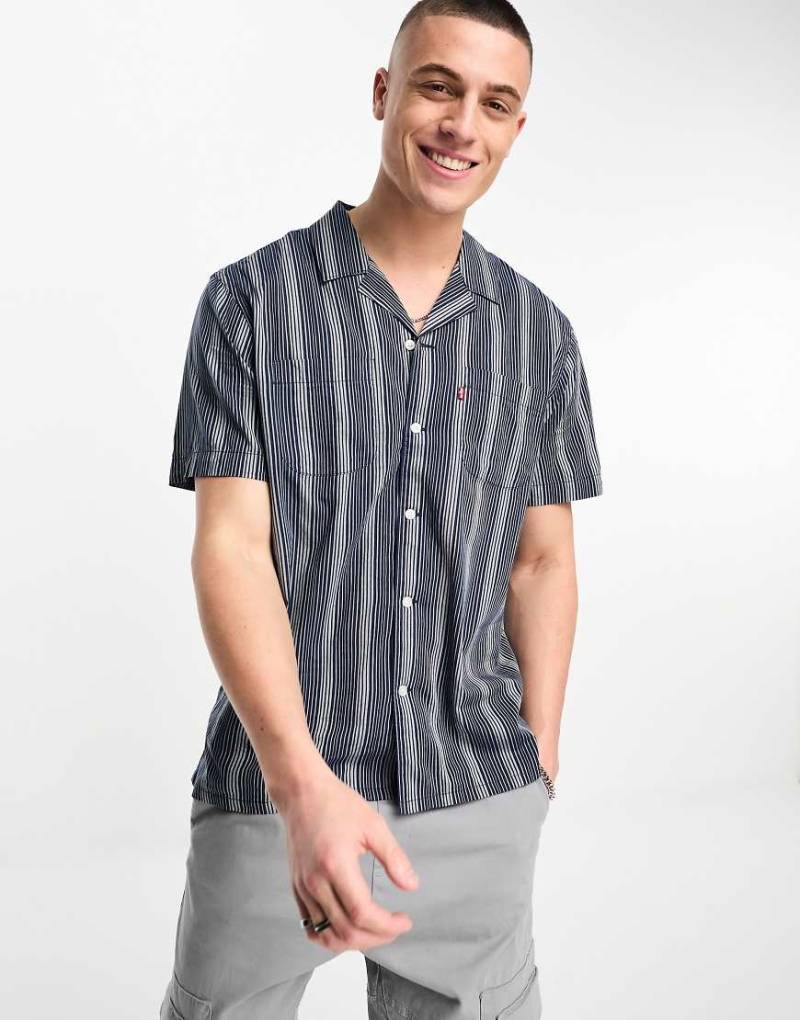 Levi's - Classic Camper - Kurzärmliges Hemd in gestreiftem Blau von Levi's