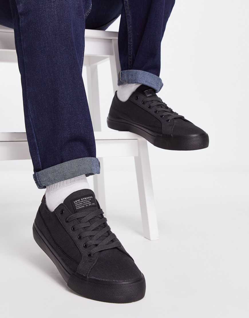 Levi's - Deacon - Sneaker mit rotem Logoetikett in Schwarz von Levi's