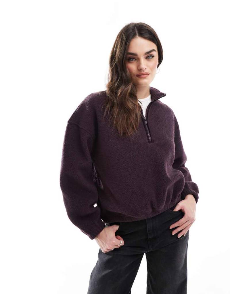 Levi's - Delta - Sweatshirt aus Sherpa-Teddyfell in Lila mit kurzem Reißverschluss von Levi's