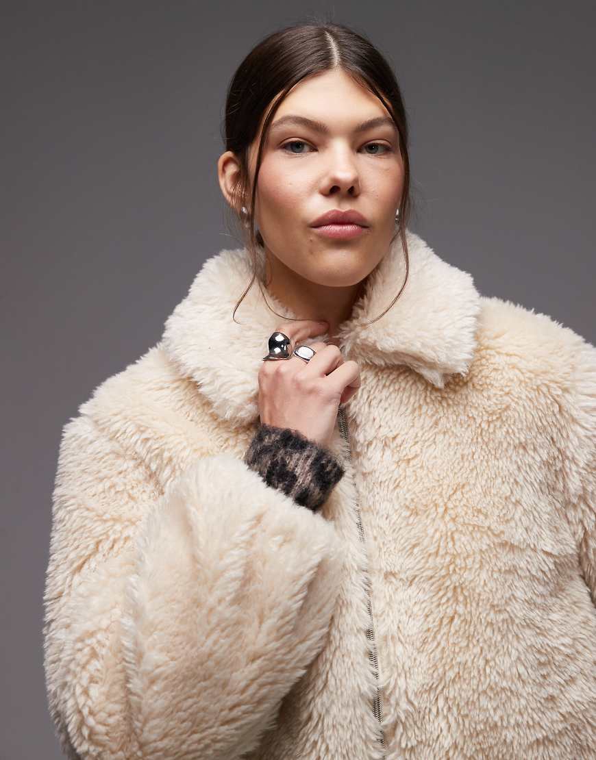 Levi's - Ellie - Jacke aus Kunstpelz in Weiß von Levi's