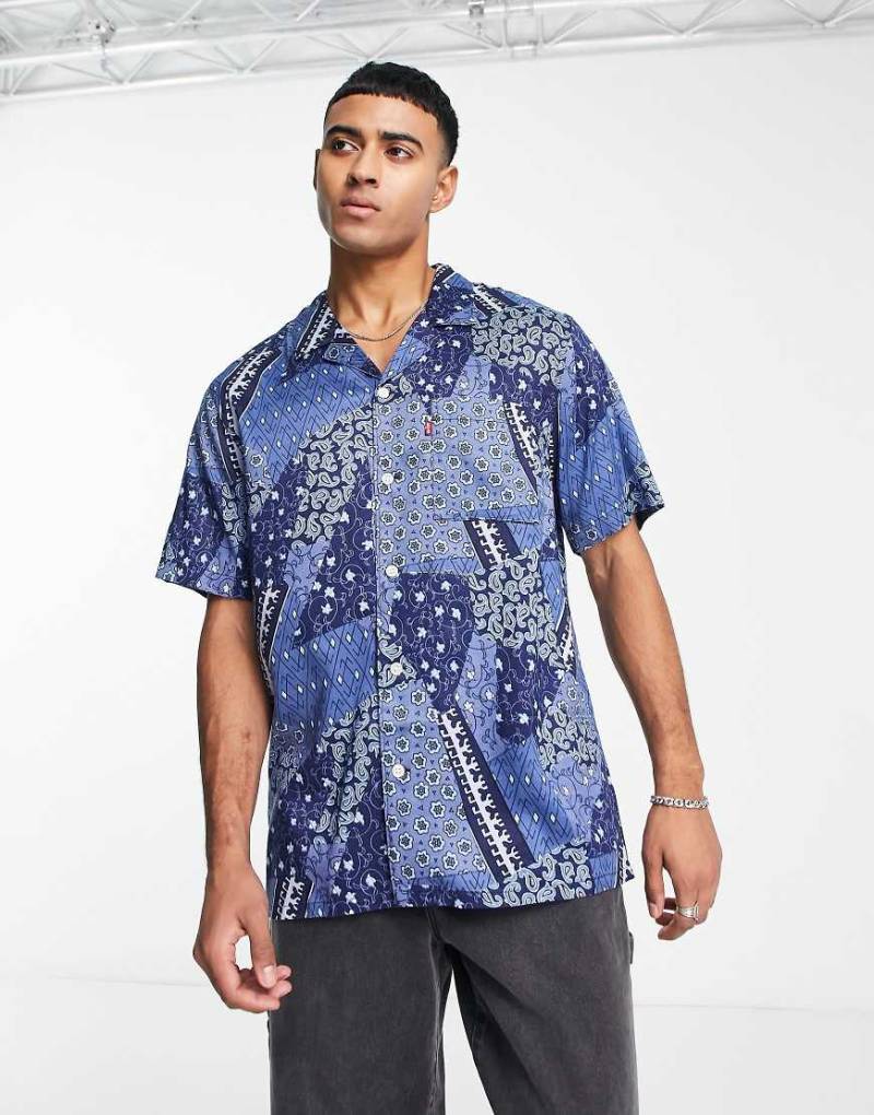Levi's - Hemd in Blau mit All-over-Print und Reverskragen von Levi's