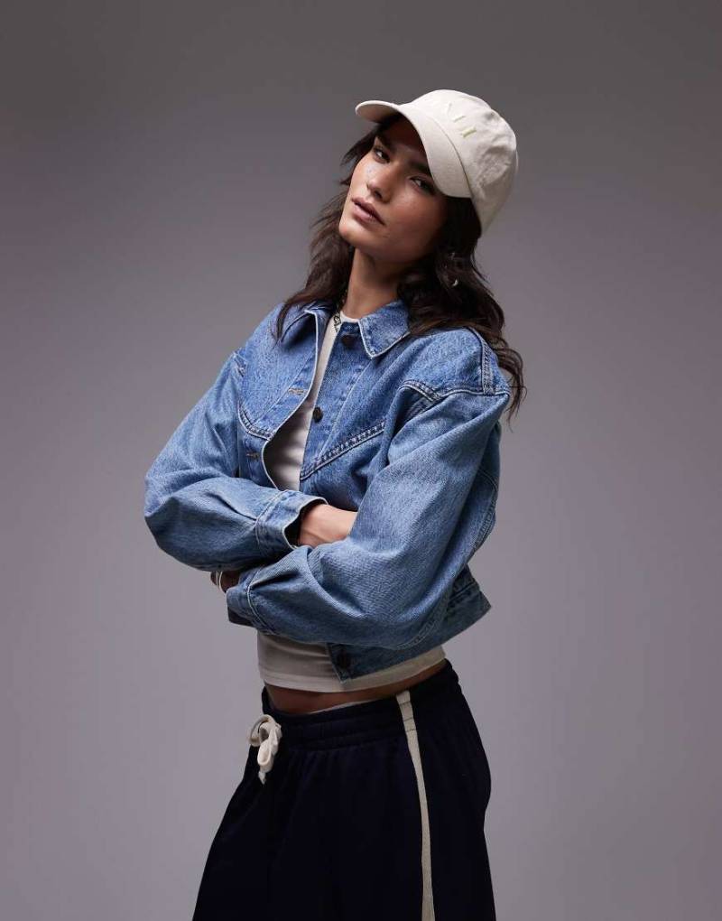 Levi's - Knapp geschnittene Western-Jeansjacke im 90er-Stil in Mittelblau von Levi's
