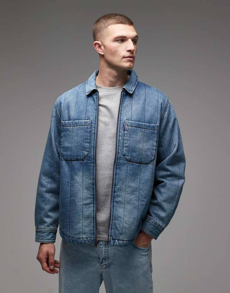 Levi's - Kyren - Gesteppte Hemdjacke aus Jeansstoff in heller Waschung mit Reißverschluss vorne-Blau von Levi's
