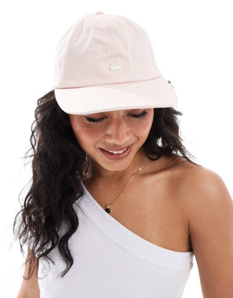 Levi's - Lazy Girl - Kappe in Hellrosa mit kleinem Logo von Levi's