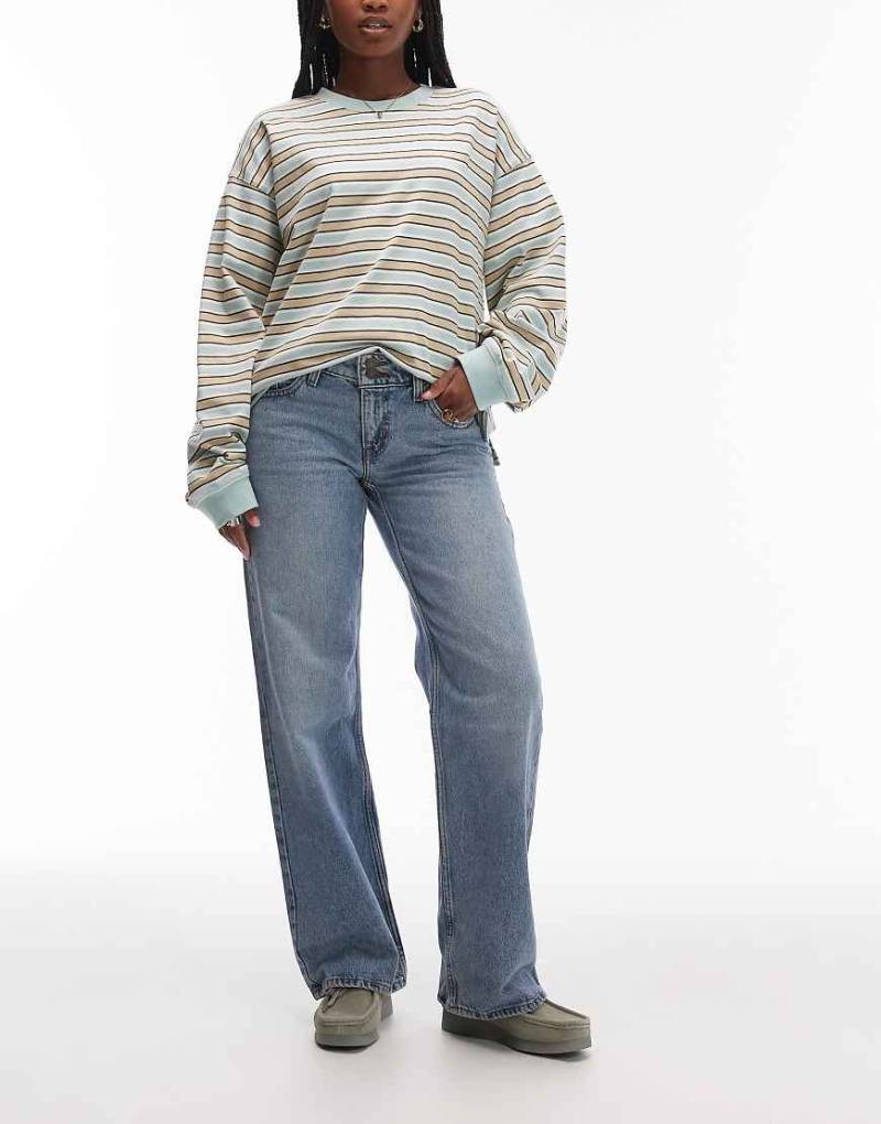 Levi's - Locker geschnittene Jeans in verwaschenem Blau mit sehr niedrigem Bund von Levi's