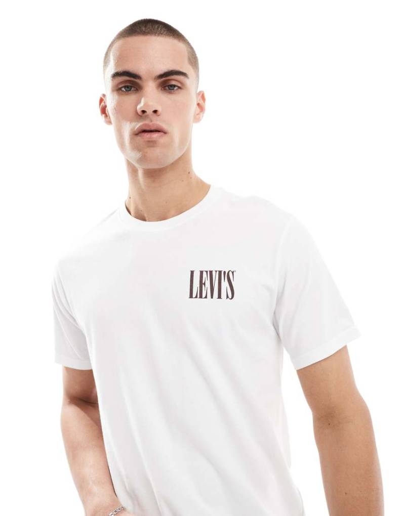 Levi's - Locker geschnittenes T-Shirt in Weiß mit Serifen-Logo von Levi's