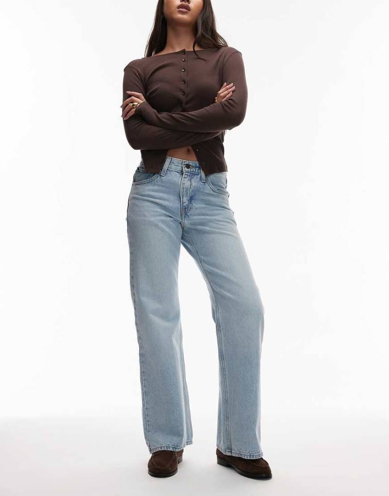 Levi's - Middy - Lockere Bootcut-Jeans in Bleach-Waschung-Blau von Levi's