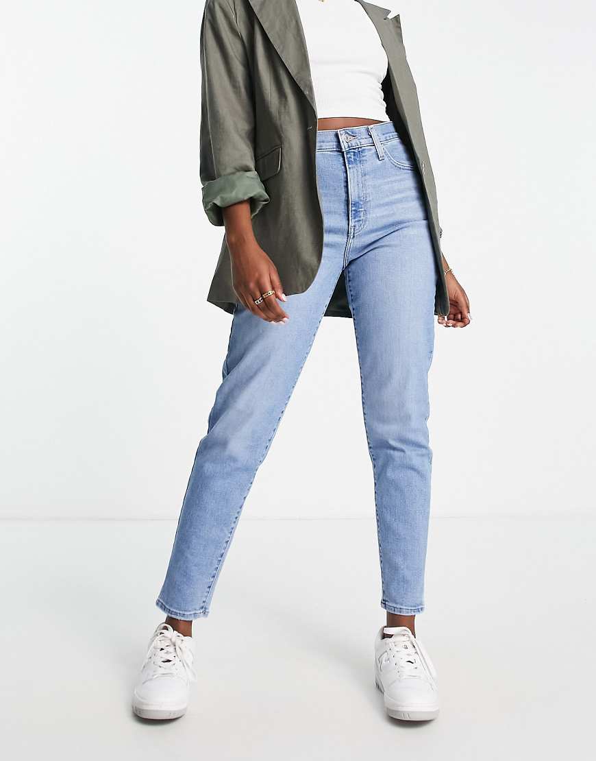 Levi's - Mom-Jeans mit hohem Bund in heller Waschung-Blau von Levi's