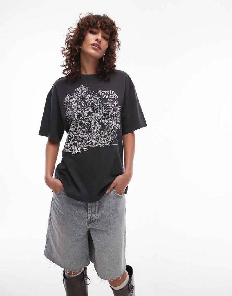 Levi's - Oversize-T-Shirt in Schwarz mit Blumen-Print von Levi's