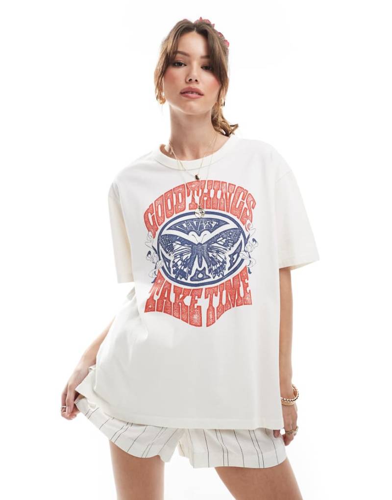 Levi's - Oversize-T-Shirt in Weiß mit Schmetterlingsprint von Levi's