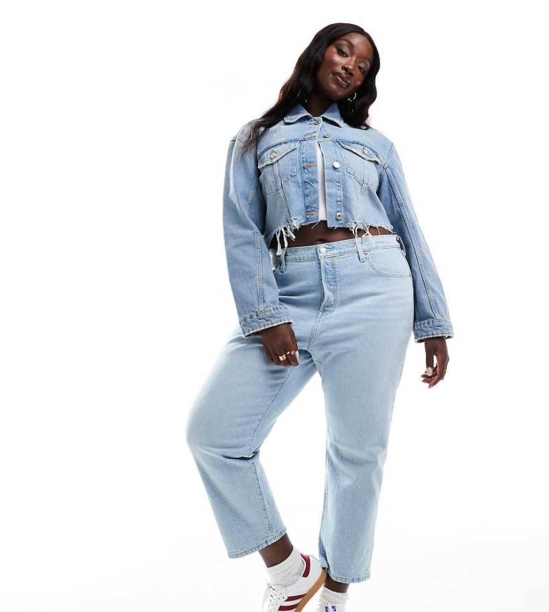 Levi's Plus - 501 - Jeans in Hellblau mit verkürztem Schnitt und geradem Bein von Levi's