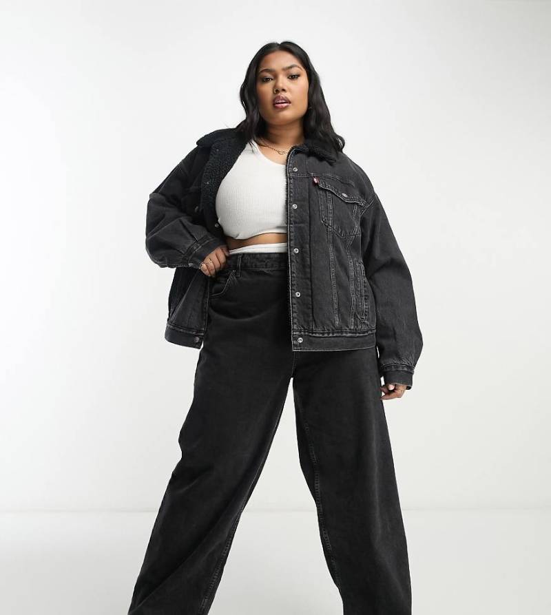 Levi's Plus Original - Sherpa Trucker Jacket - Jeansjacke in Schwarz mit Teddyfell von Levi's