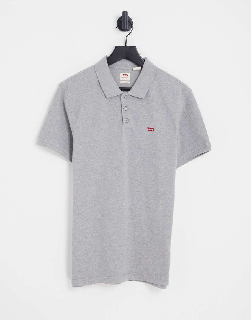 Levi's - Polohemd in Hellgrau mit kleinem Logo Levi's - Polohemd in Hellgrau mit kleinem Logo von Levi's