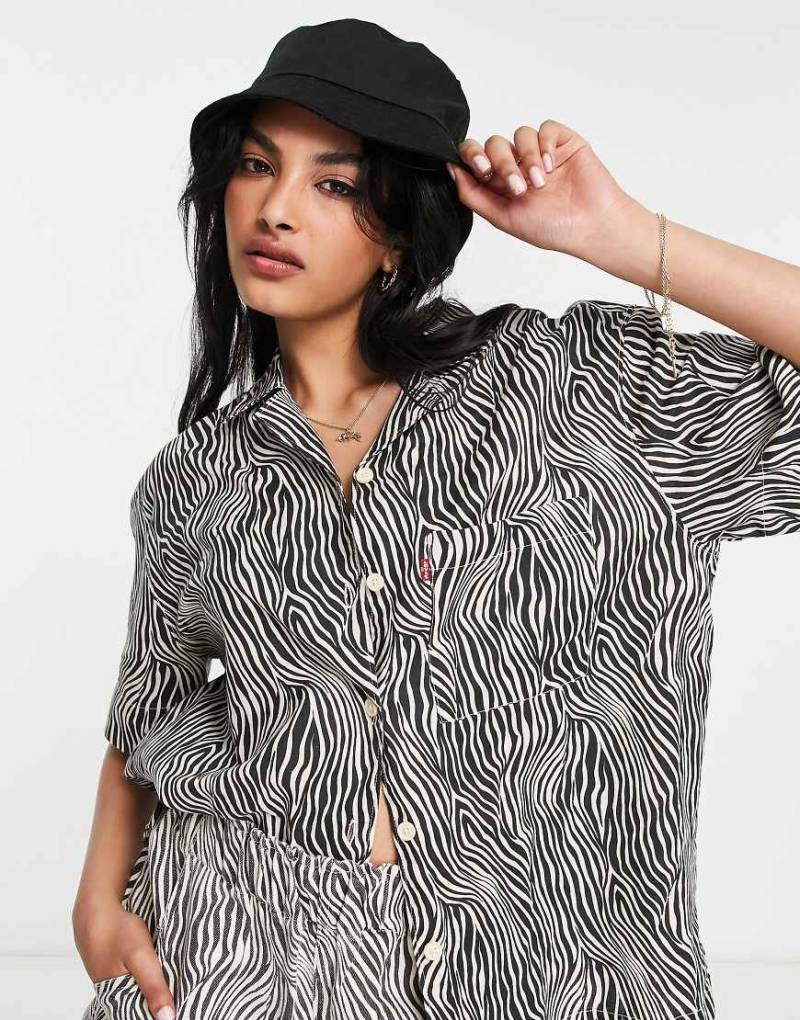 Levi's - Resort-Hemd mit welligem Zebramuster-Braun von Levi's