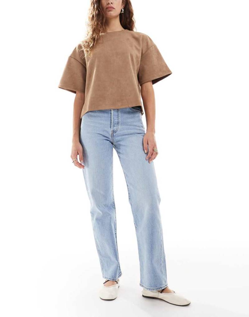 Levi's - Ribcage - Gerade geschnittene Jeans in heller Waschung mit langem Schnitt-Blau von Levi's