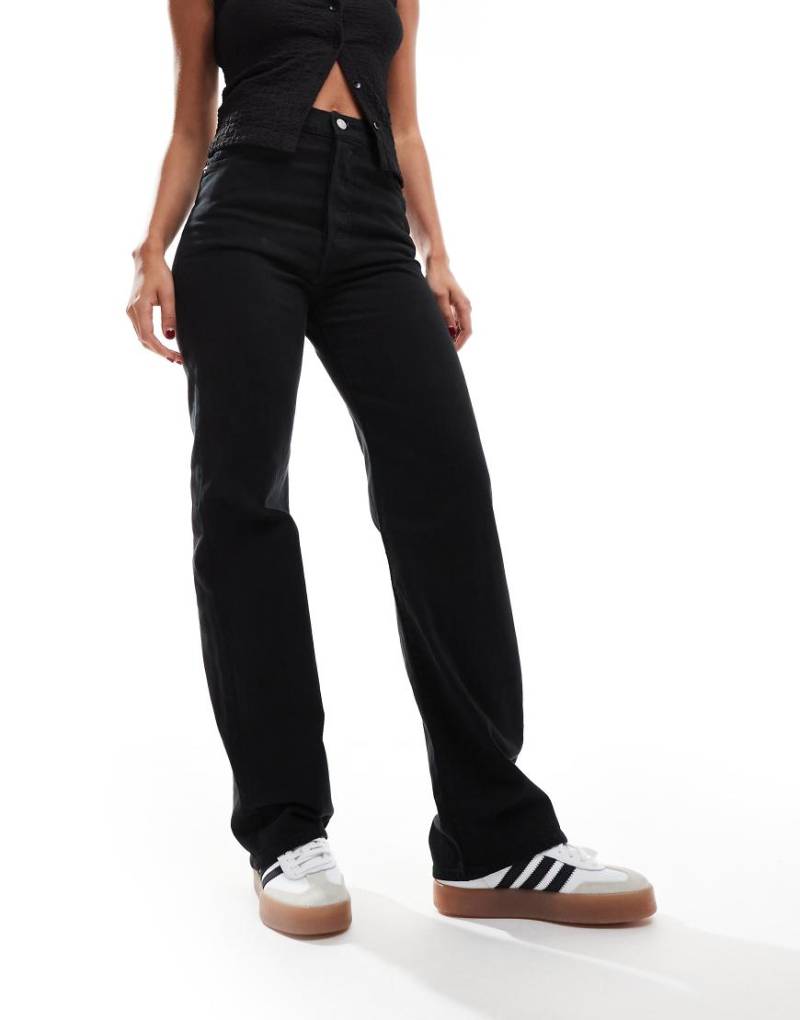 Levi's - Ribcage - Lang geschnittene Straight Jeans in Schwarz von Levi's