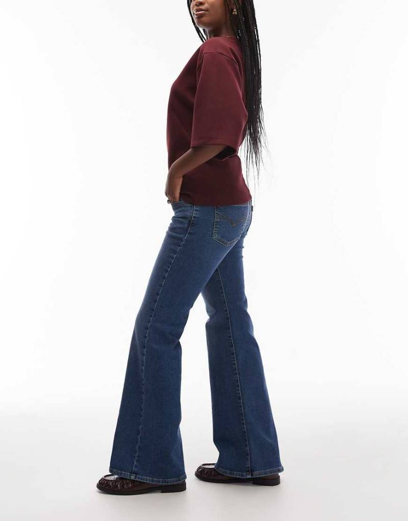 Levi's - Superlow - Bootcut-Jeans in Dunkelblau mit sehr niedrigem Bund von Levi's