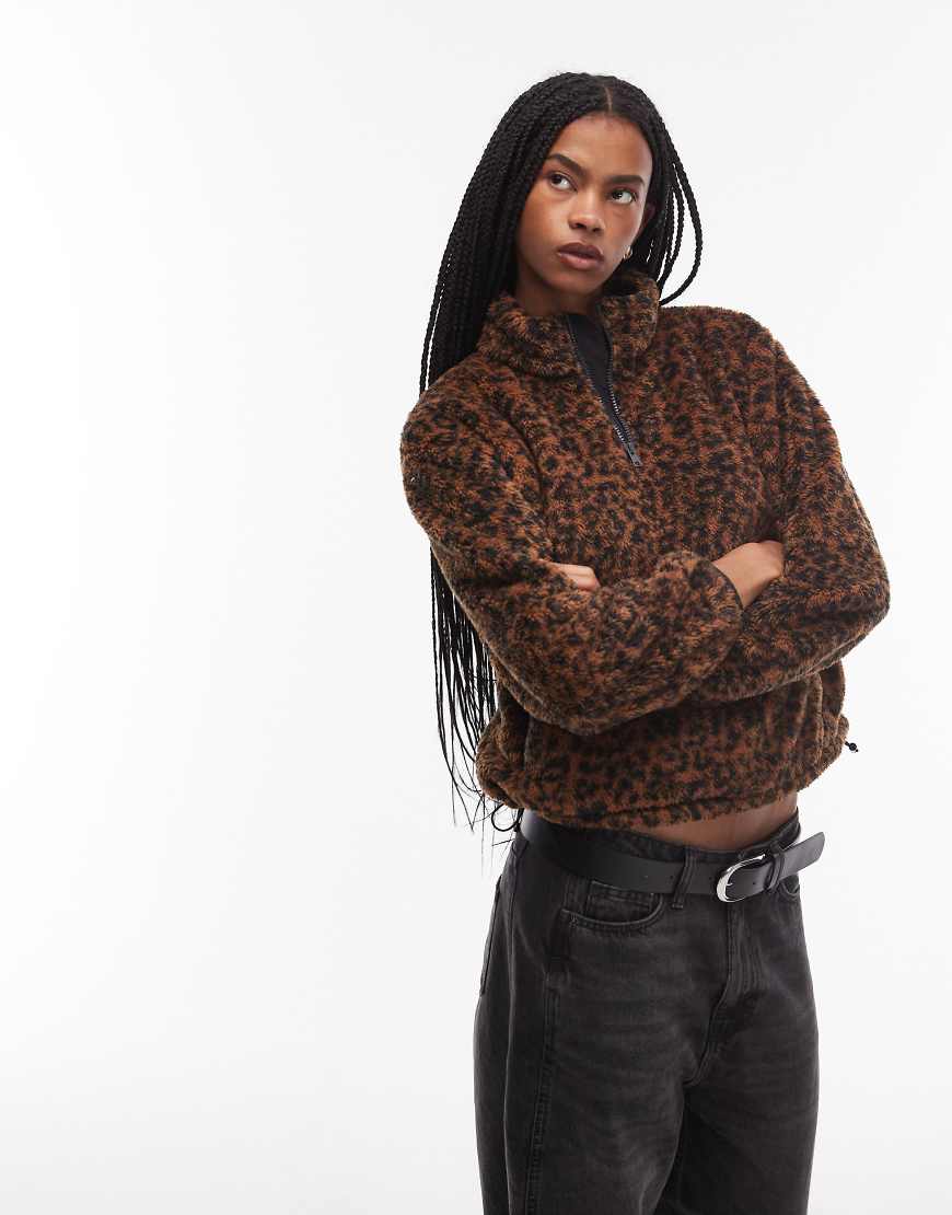 Levi's - Sweatshirt aus Sherpa-Fleece in Braun mit kurzem Reißverschluss und Leopardenmuster-Brown von Levi's